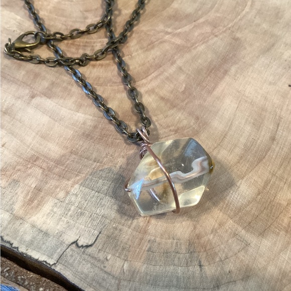 Citrine Quartz Necklace - Picture 4 of 4